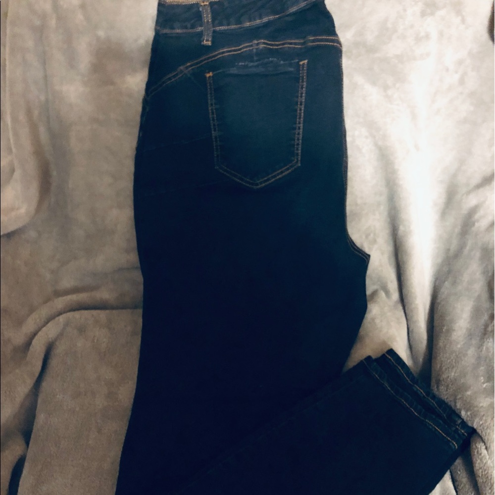 22T “Butt Lifter” jeans